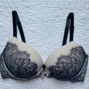 Victoria’s Secret Dream Angels Bra 34D NWT